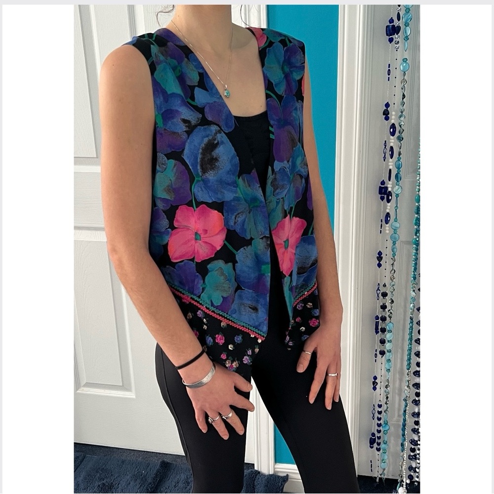 🇨🇦Vintage 1990s Quilted Floral Vest – Pink Purple Blue Green Suttles & Seawinds